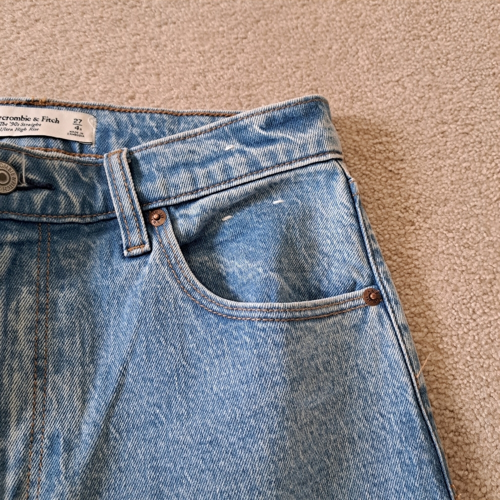 Abercrombie & Fitch Denim 90s Straight Ultra High Rise Jeans Blue Size 27 - Picture 5 of 16